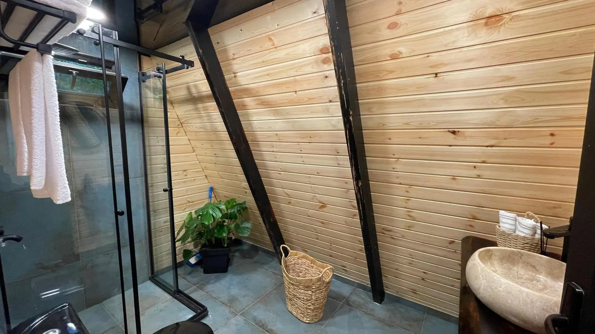 A-Frame Rest-Art Hotel Batumi Campsite